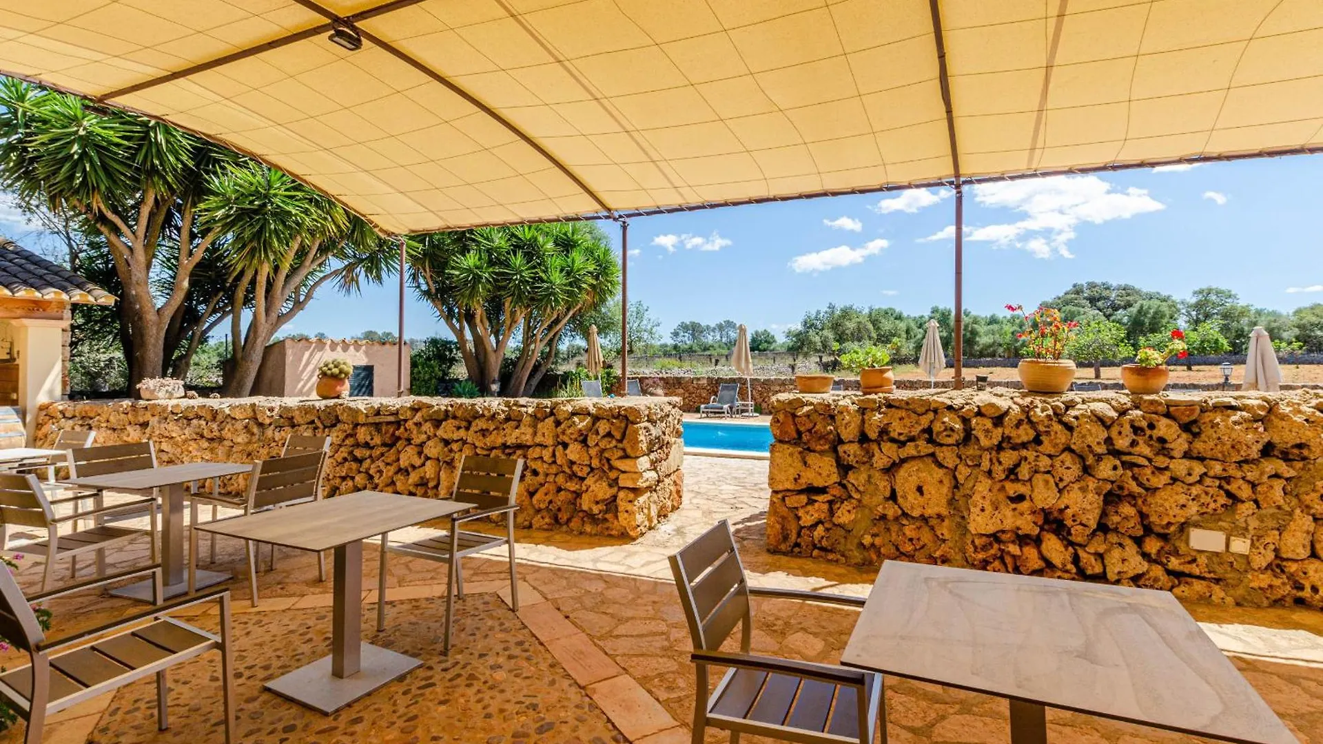 Yourhouse Agroturismo Can Porreti El Galliner Lloret de Vistalegre