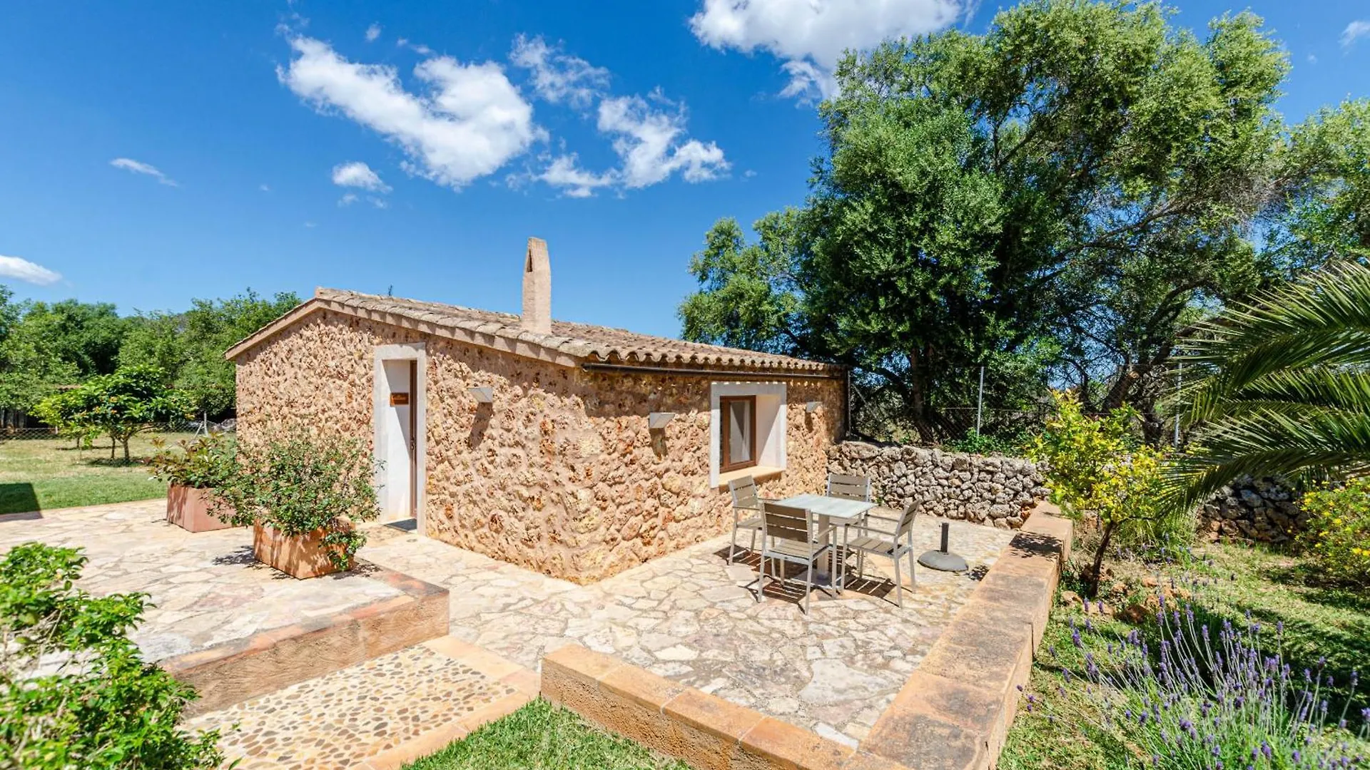 Apartment Yourhouse Agroturismo Can Porreti El Galliner Lloret de Vistalegre Spain